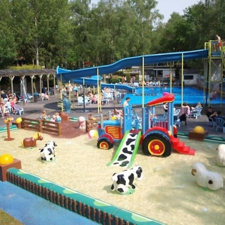 Te Huur: Leuke 4-Persoons Stacaravan Op Top Locatie! Hoenderloo Exterior foto